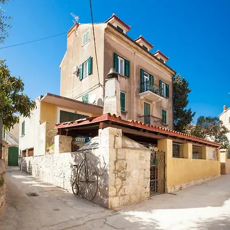 Cozy Lile In The Heart Of Old Town