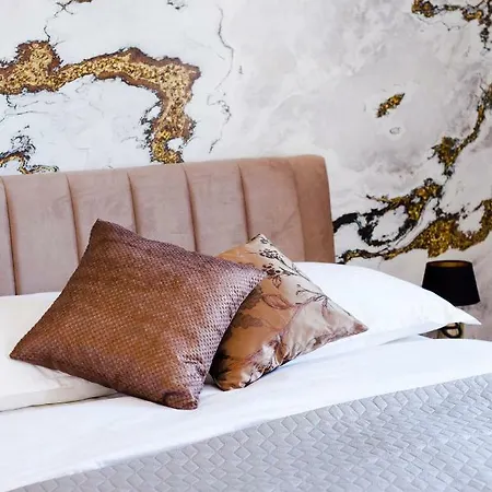 Cozy Lile In The Heart Of Old Town Apartment Split