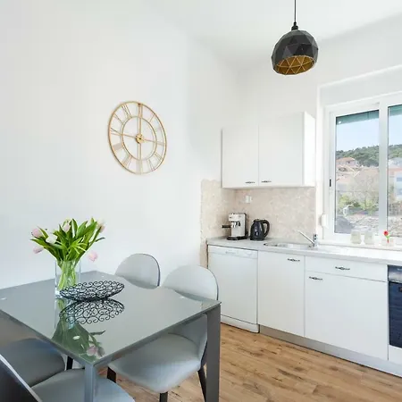 Cozy Lile In The Heart Of Old Town Apartment